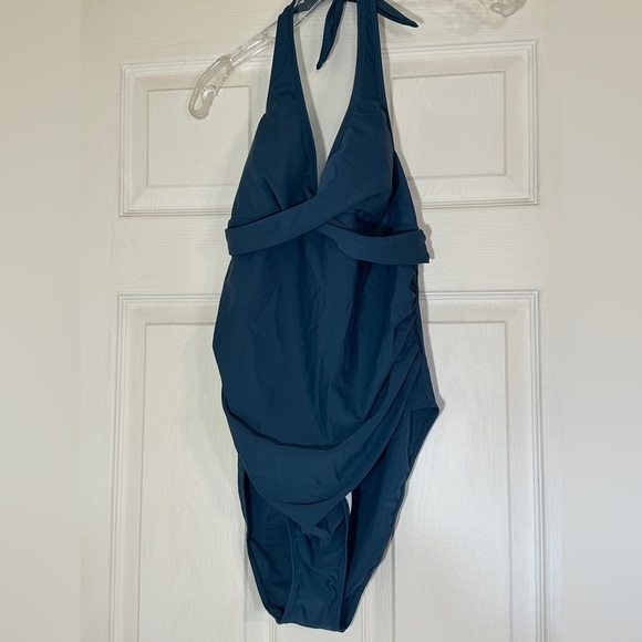 NWT Cupshe swimsuit. - Picture 2 of 10